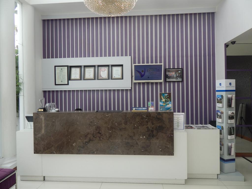 Vio Surapati Bandung Hotel Exterior foto