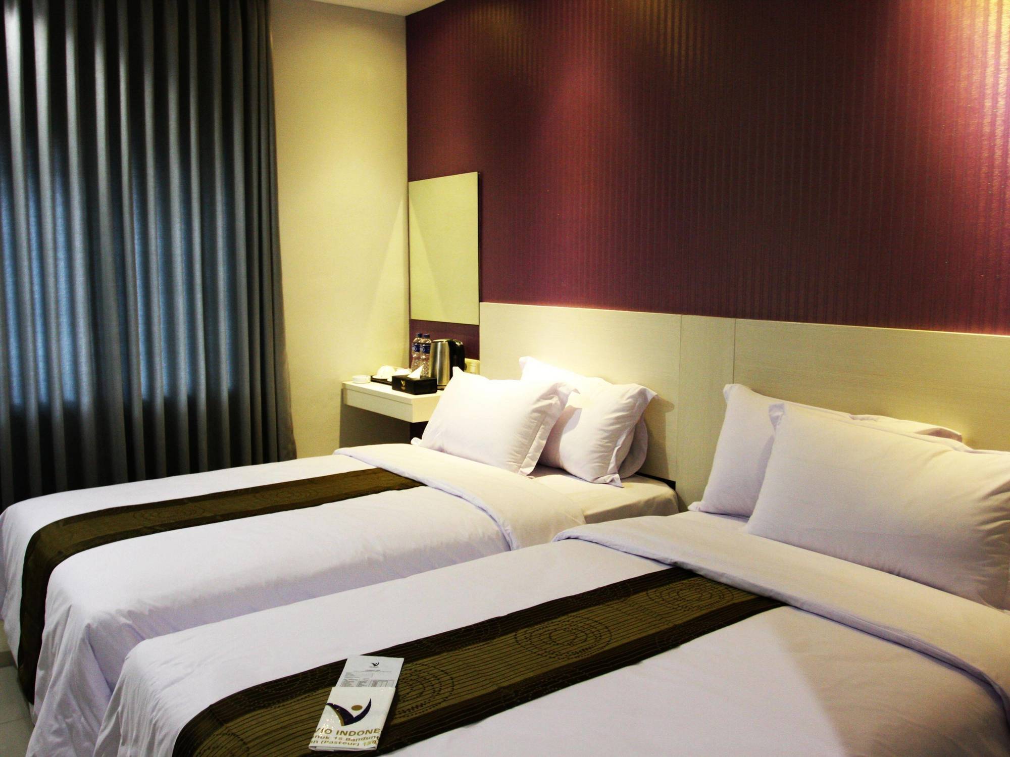 Vio Surapati Bandung Hotel Exterior foto